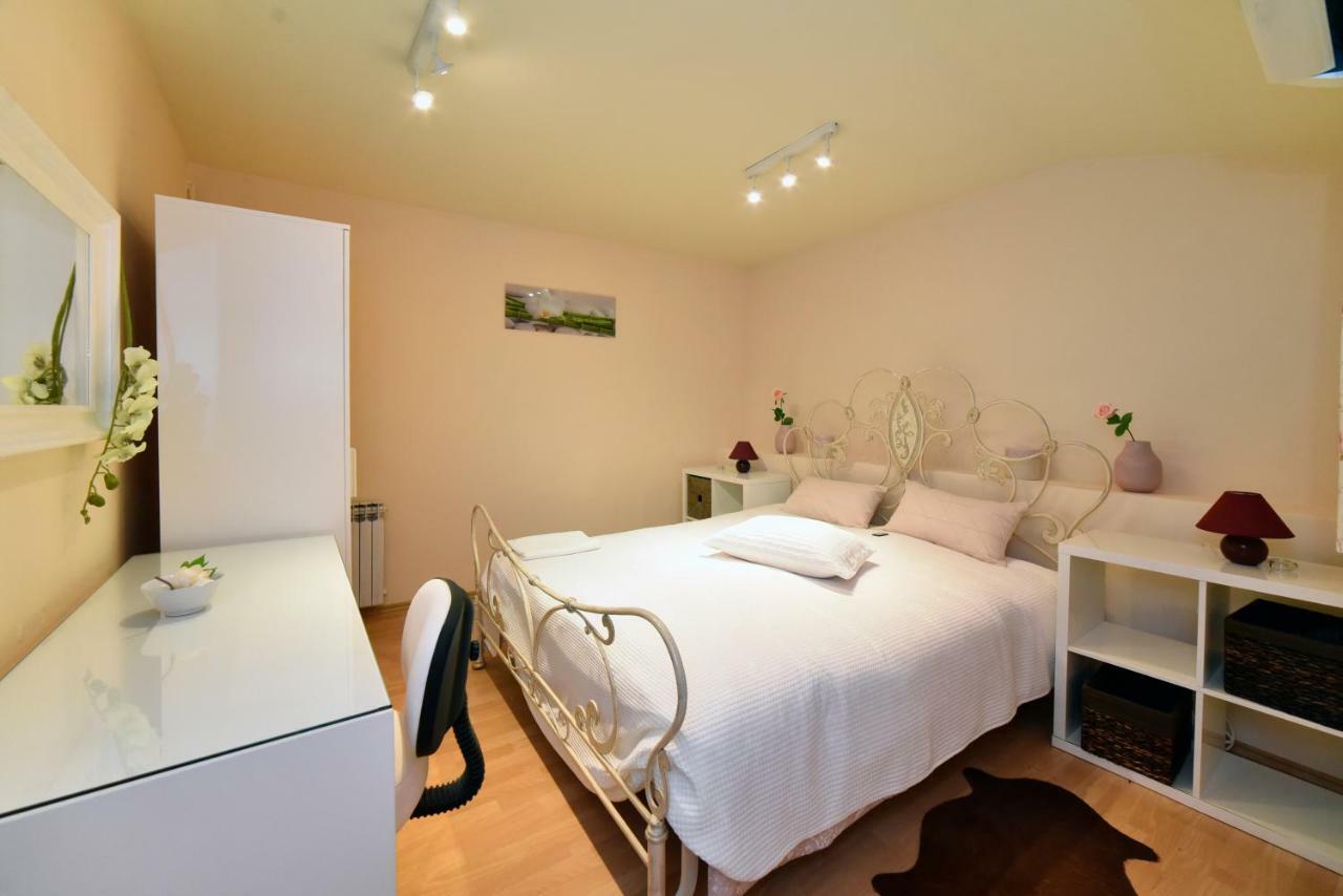 Ban Jelacic Apartment Zagrzeb Zewnętrze zdjęcie